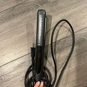 Professional hair straightener